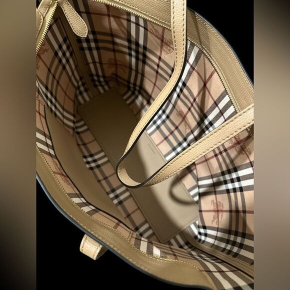 BURBERRY Haymarket Colours Check Medium Tote - Picture 3 of 13